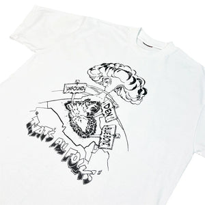 
                  
                    DEN x UNFOUND X BLUEBOYZ TEE (white)
                  
                