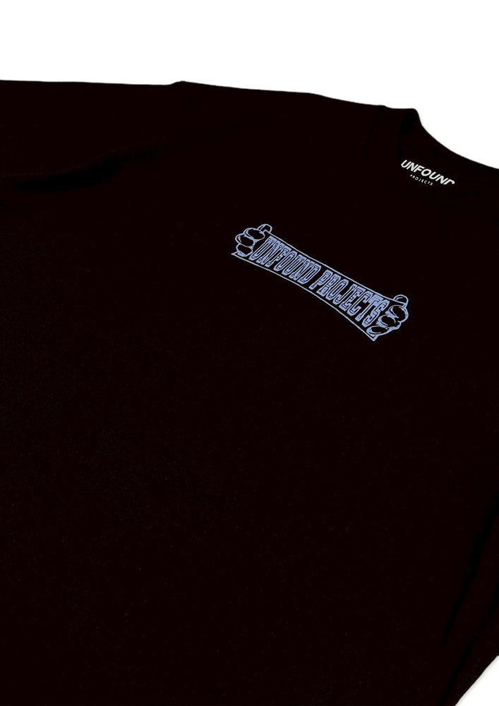 
                  
                    Souvenir tee - black
                  
                