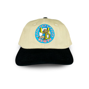 
                  
                    DEN SOUVENIR x UNFOUND PROJECT bear cap (white/black)
                  
                